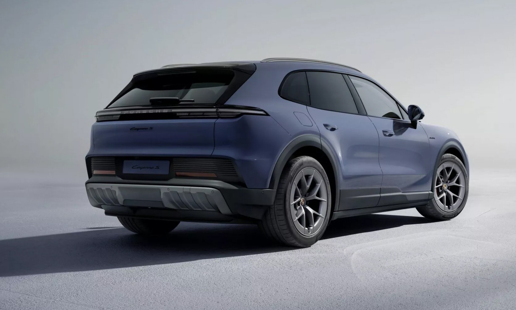 porsche-cayenne-s-electric-2.jpg