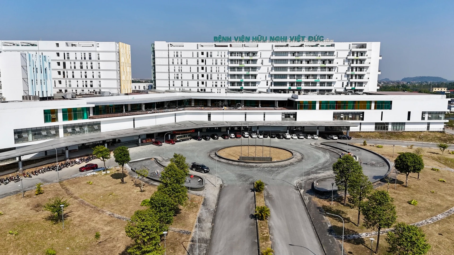 Xuất hiện 'thủ phủ' y tế mới nằm cách Hà Nội chưa đến 100km với 2 bệnh viện mới khai trương- Ảnh 2.
