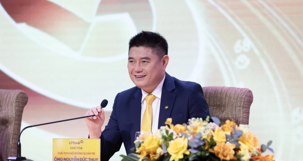 Công ty chứng khoán của ông Nguyễn Đức Thụy sắp IPO, đơn vị xếp hạng tín nhiệm đánh giá gì?