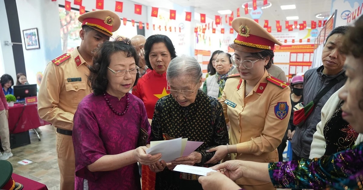 Cử tri cả nước bỏ phiếu bầu đạt tỷ lệ 99,68%, người cao tuổi nhất là cụ bà 119 tuổi