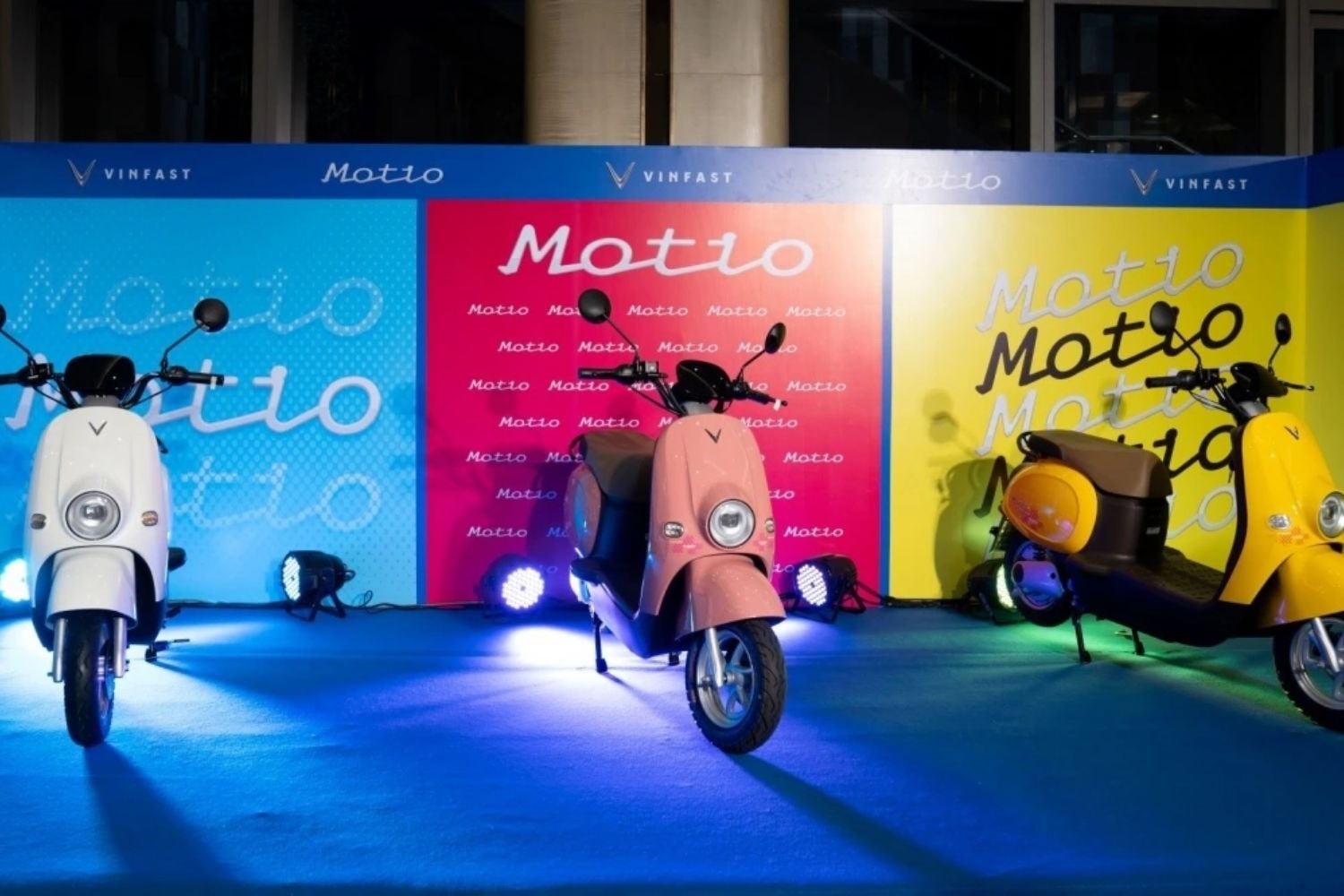 Đi xe máy điện không cần bằng lái: Bốn lựa chọn giá rẻ từ 12 triệu