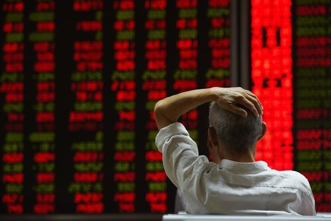 Áp lực bán chưa dừng lại, nhiều cổ phiếu lớn nhóm dầu khí đã giảm trên 30%