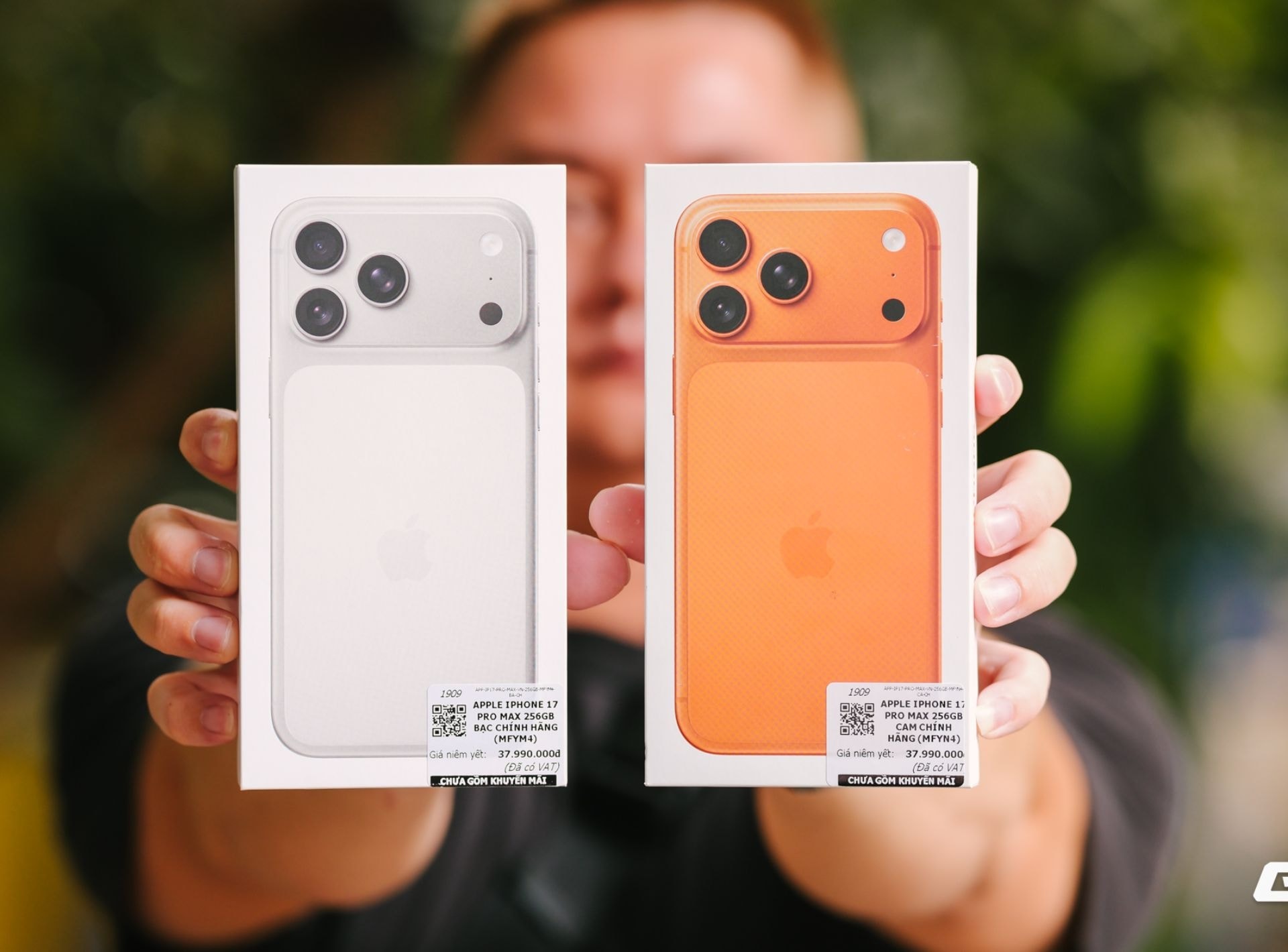 iPhone 17 Pro Max 'giữ giá cứng' chưa từng có: Bán nửa năm vẫn 38 triệu, không giảm một nghìn