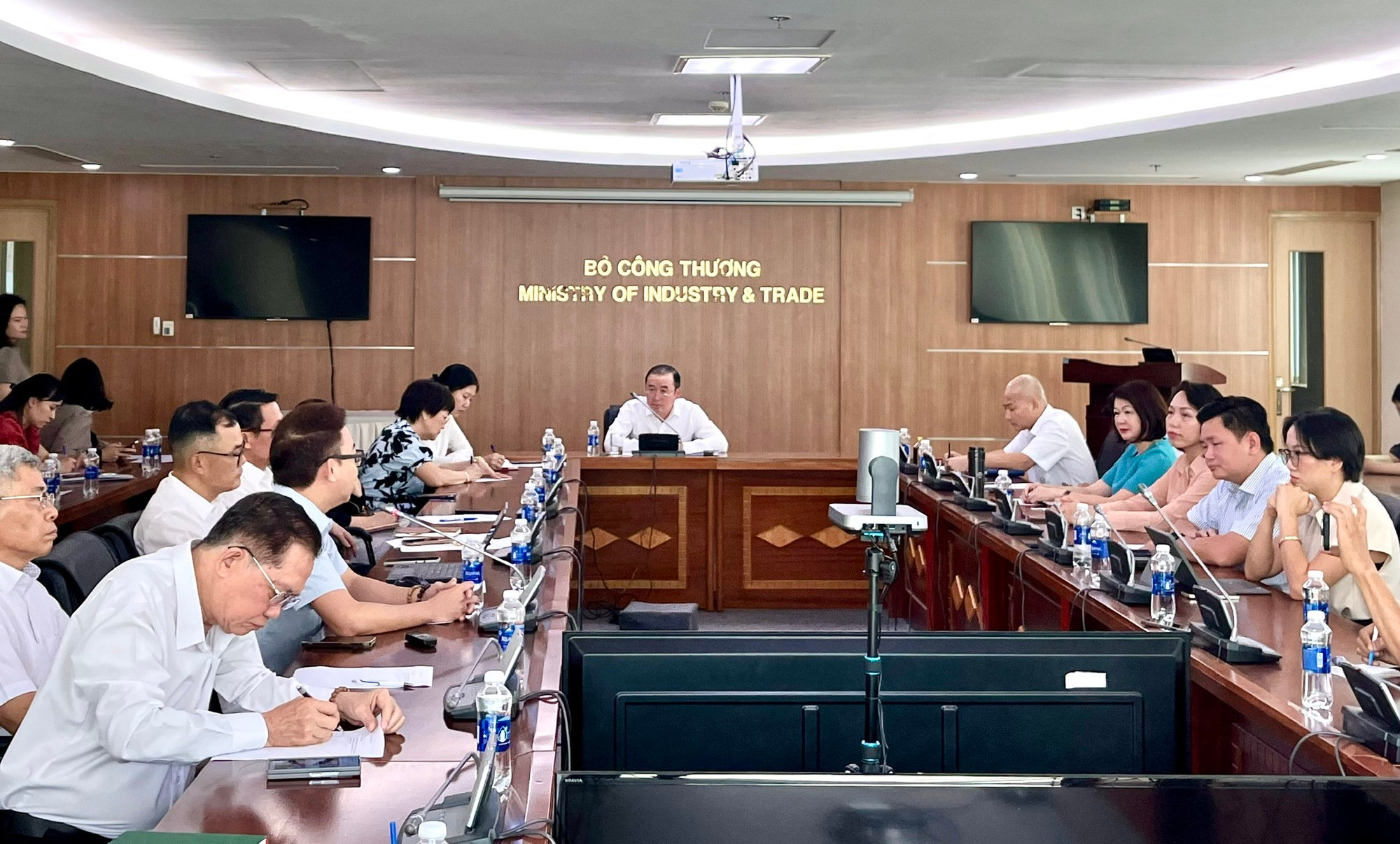 Chủ động ứng phó trước những biến động của thị trường, hạn chế tối đa rủi ro- Ảnh 1. Chủ động ứng phó trước những biến động của thị trường, hạn chế tối đa rủi ro- Ảnh 1.