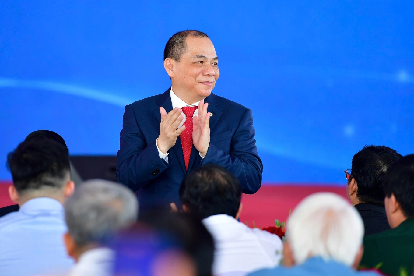 VinFast nắm 78.300 tỷ đồng thanh khoản khả dụng: Lộ khoản lớn đang ‘nằm chờ’ từ cam kết 50.000 tỷ của ông Phạm Nhật Vượng