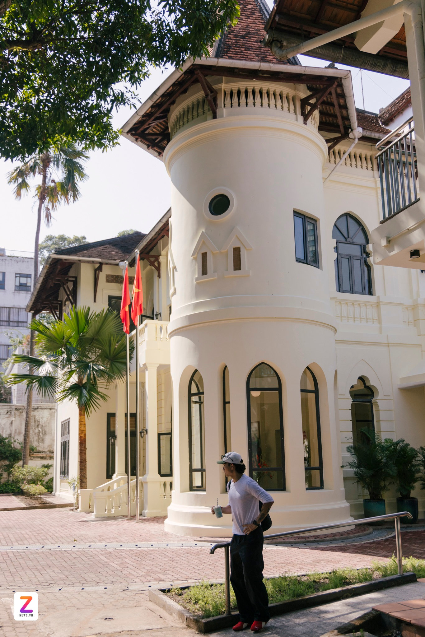 TP. HCM đưa căn biệt thự cổ trăm tuổi mang đậm phong cách châu Âu trở thành nhà văn hóa với không gian làm việc 1.500m2- Ảnh 3. TP. HCM đưa căn biệt thự cổ trăm tuổi mang đậm phong cách châu Âu trở thành nhà văn hóa với không gian làm việc 1.500m2- Ảnh 3.