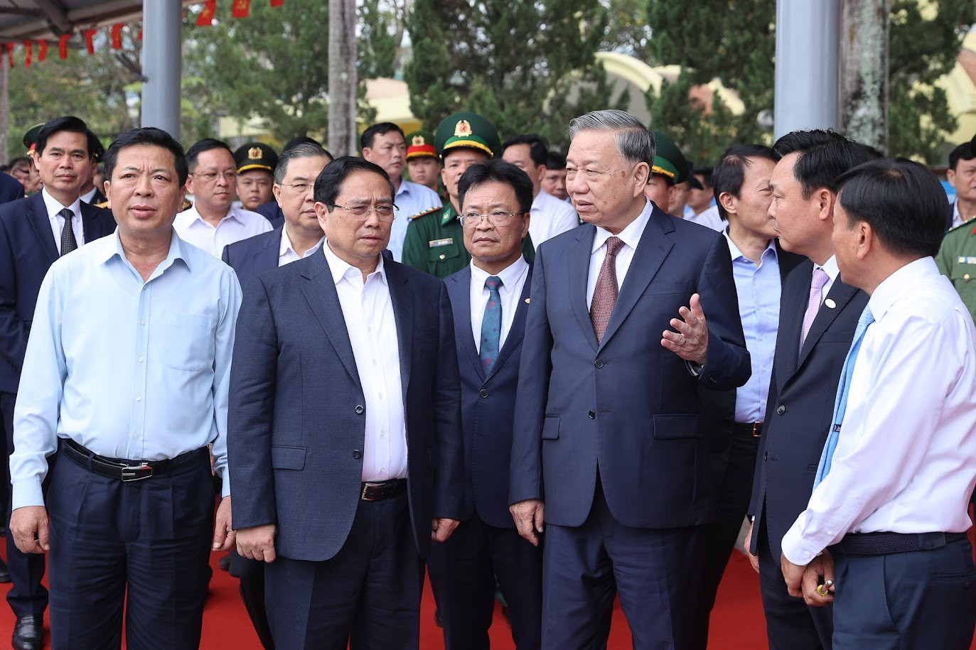 Tổng Bí thư Tô Lâm: Đường sắt kết nối Việt Nam - Trung Quốc phải là một đột phá chiến lược trong hợp tác kinh tế song phương- Ảnh 5. Tổng Bí thư Tô Lâm: Đường sắt kết nối Việt Nam - Trung Quốc phải là một đột phá chiến lược trong hợp tác kinh tế song phương- Ảnh 5.