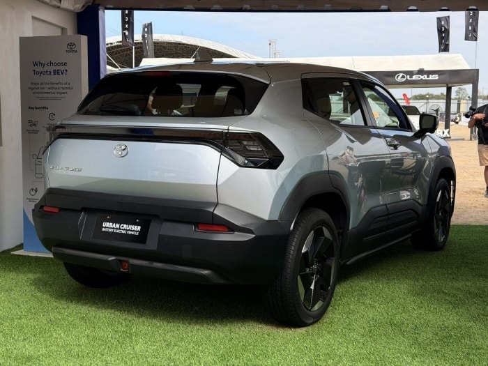 toyota-urban-cruiser-ev-02.jpg