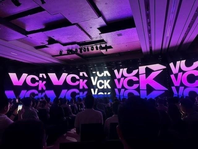 Cổ phiếu VCK lập đỉnh lịch sử trong phiên VN-Index giảm 51 điểm