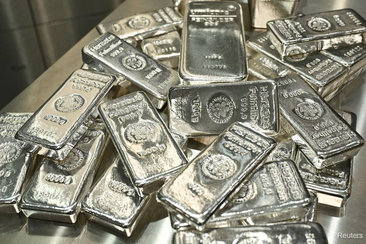 silver_20260320152140_reuters_1774082516.jpg