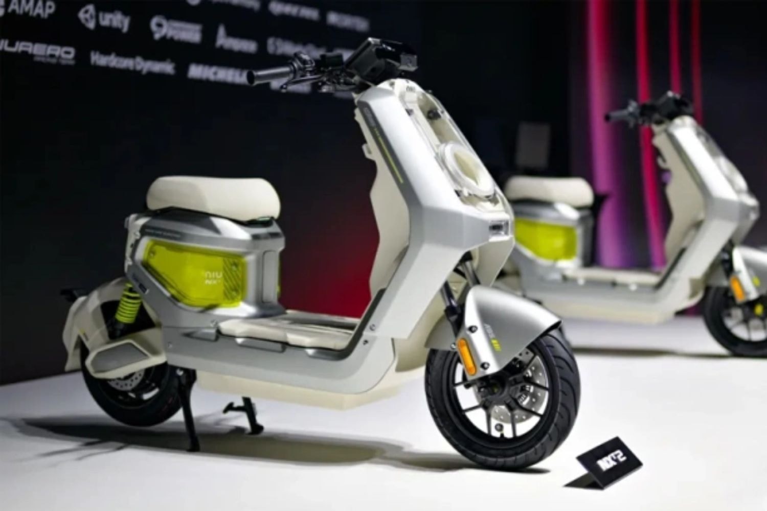 niu-nxt2-01.jpg