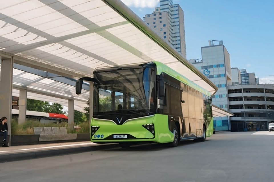 Sau 1.000 xe buýt điện, VinFast tính chuyện làm xe khách?