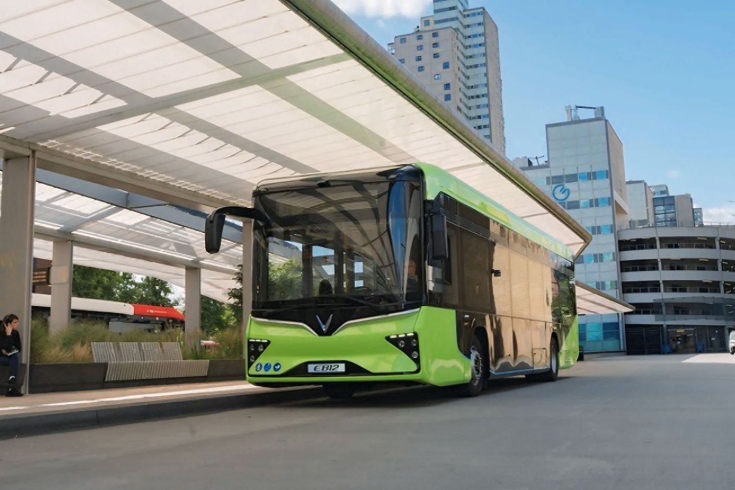 Rò rỉ hình ảnh xe khách điện 45 chỗ: VinFast chuẩn bị lấn sân mảng vận tải đường dài?