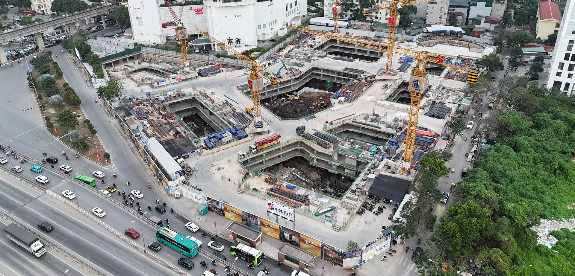 Siêu dự án 'ngã tư vàng' bỏ hoang nhiều năm nhộn nhịp trở lại sau khi vào tay một 'ông lớn'- Ảnh 2. Siêu dự án 'ngã tư vàng' bỏ hoang nhiều năm nhộn nhịp trở lại sau khi vào tay một 'ông lớn'- Ảnh 2.