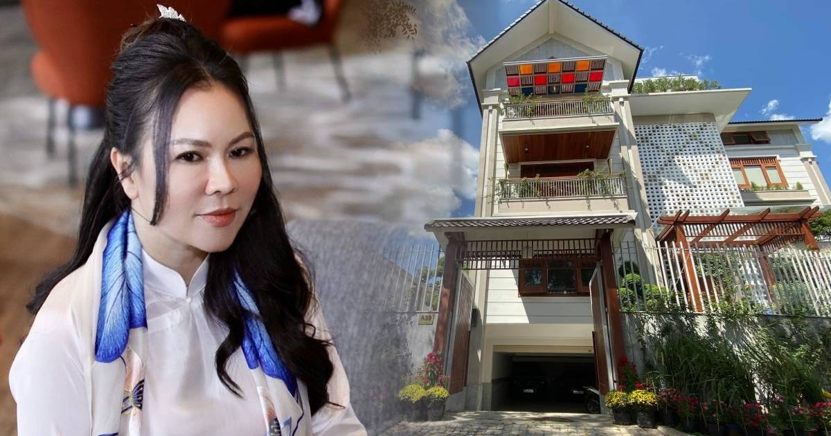 Căn biệt thự 3 tầng như khu vườn nhỏ phủ đầy hoa của doanh nhân Nguyễn Ngọc Tiền và cố diễn viên Quý Bình