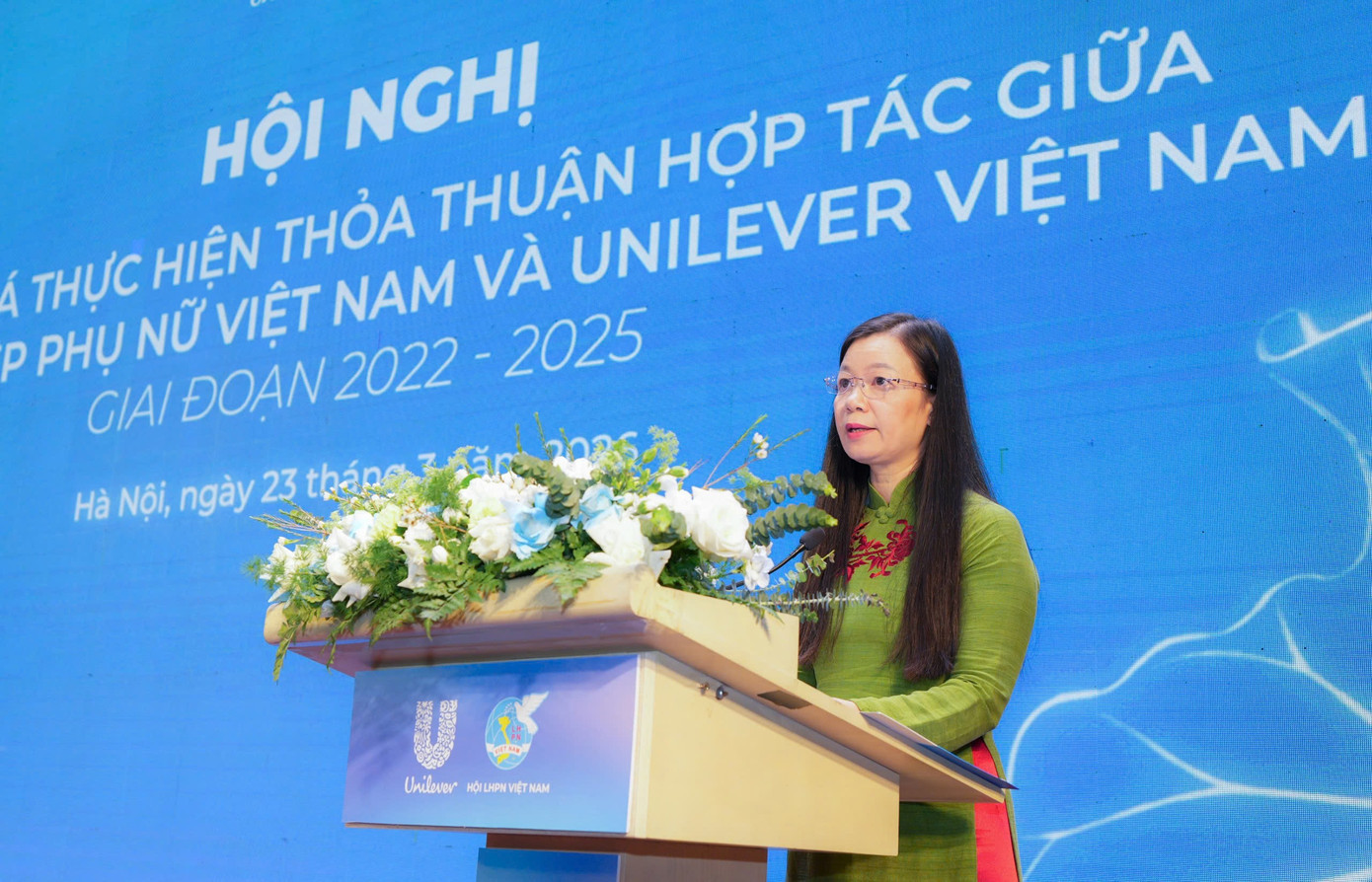 Bà Nguyễn Thị Thu Hiền - Phó Chủ tịch Hội LHPN Việt Nam phát biểu tại Hội nghị. ba-nguyen-thi-thu-hien-pho-chu-tich-hoi-lhpn-viet-nam-phat-bieu-tai-hoi-nghi-danh-gia-thuc-hien-thoa-thuan-hop-tac-giua-hoi-lhpn-viet-nam-va-unilever-viet-nam-giai-doan-2022-2025.jpg
