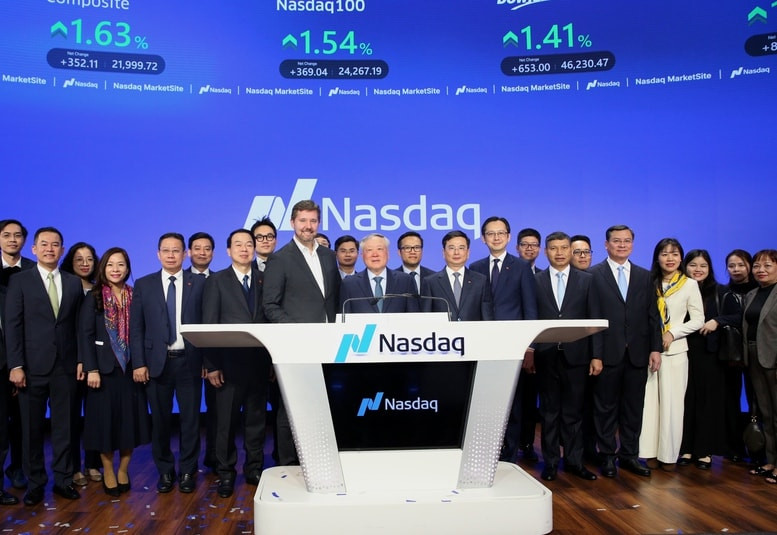 tham-va-lam-viec-voi-lanh-dao-nasdaq1-177432462084716903069.jpg