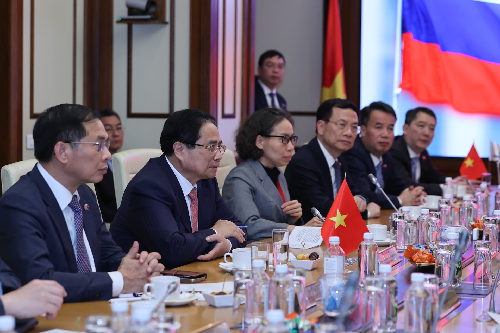 Gặp Thủ tướng, đối tác Nga có 40 năm gắn bó với Việt Nam khẳng định đẩy mạnh hợp tác trong lĩnh vực dầu khí, năng lượng