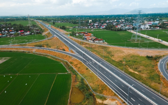 Sẵn sàng thông xe cao tốc 12.400 tỷ mà Tập đoàn Sơn Hải muốn cắm biển bảo hành 10 năm- Ảnh 1.