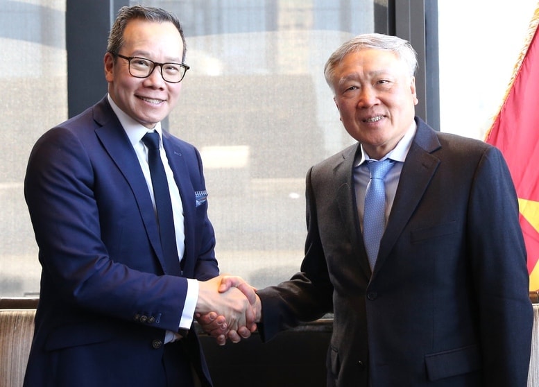 Gặp Phó Thủ tướng, Tập đoàn quản lý 10.000 tỷ USD tài sản giới thiệu nền tảng đầu tư toàn cầu