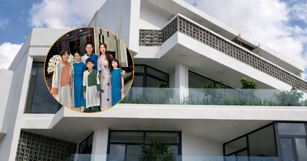 Biệt thự sân vườn bạc tỷ bề thế ở ngoại ô TP. HCM của vợ chồng Lý Hải - Minh Hà: Vị trí đắc địa, nội thất bằng gỗ cao cấp