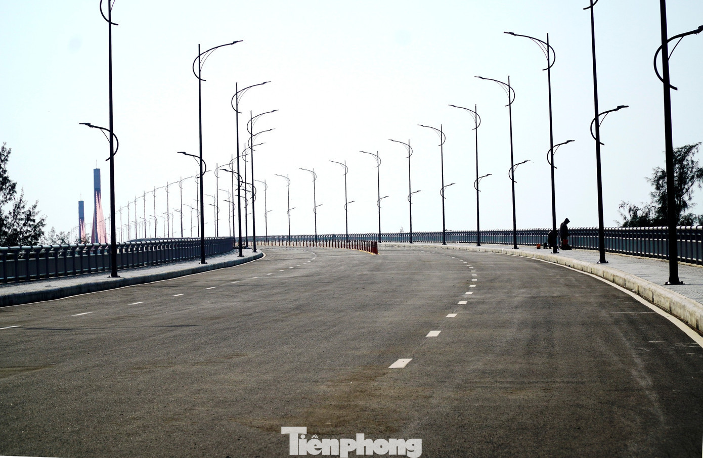 tp-2-cau-vuot-cua-bien-thuan-an-sap-thong-xe-2.jpg