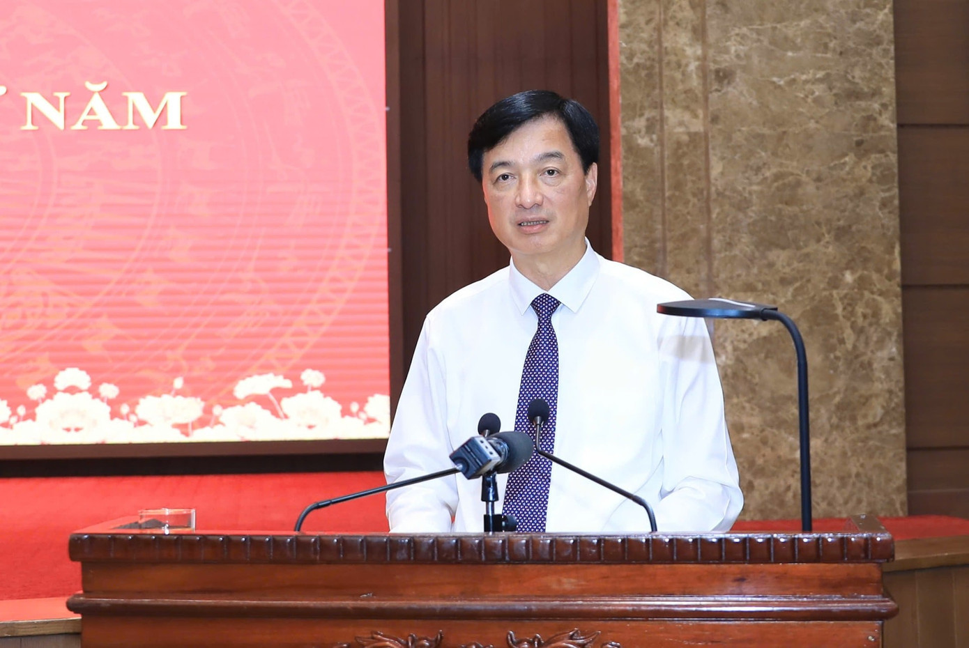 Bộ trưởng Bộ NN&MT Trần Đức Thắng dự Hội nghị Ban Chấp hành Đảng bộ TP Hà Nội - Ảnh 2.