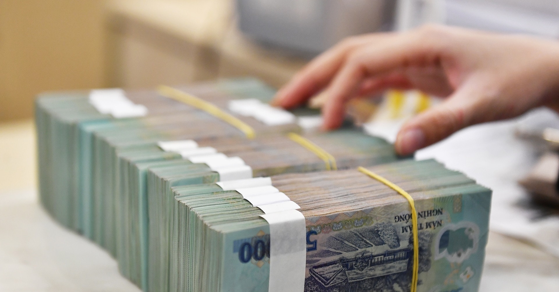 Cục Thuế cảnh báo: Doanh nghiệp chiếm dụng thuế TNCN của người lao động có thể bị chuyển hồ sơ hình sự