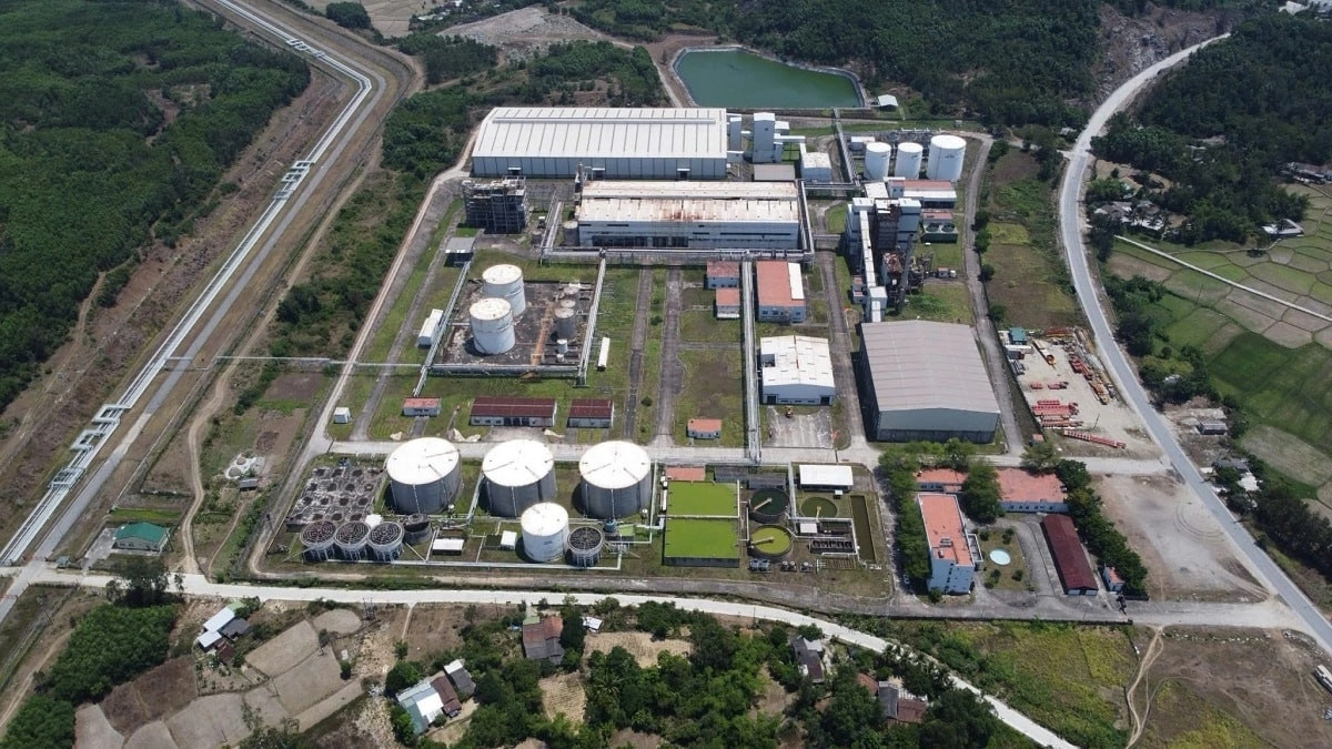 Bộ Công Thương họp gấp với Petrolimex, PVOIL và BSR sau chỉ đạo mới của Thủ tướng về ngành xăng dầu - Ảnh 2.