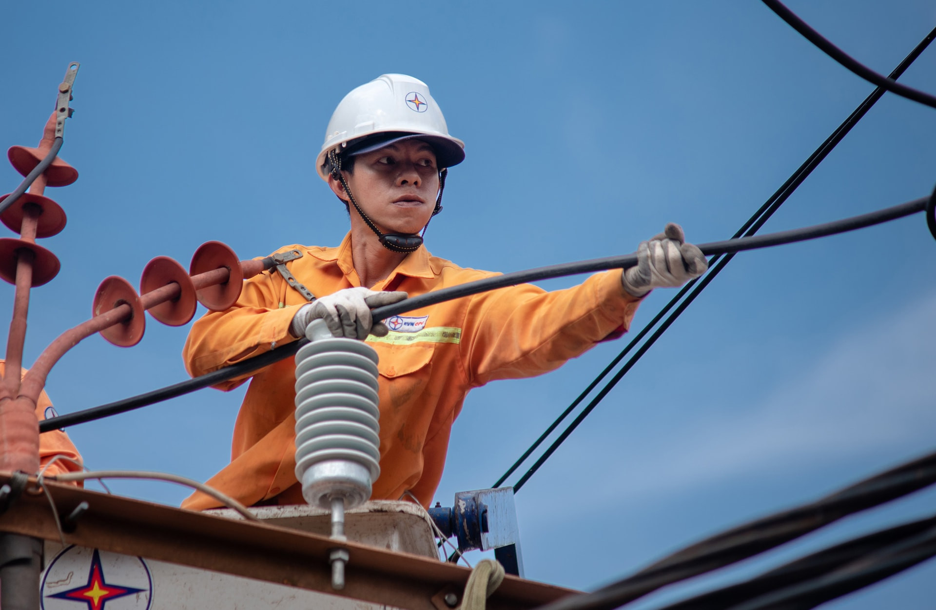 TP.HCM kiến nghị hạn chế tối đa cắt điện giờ cao điểm buổi tối - Ảnh 1.