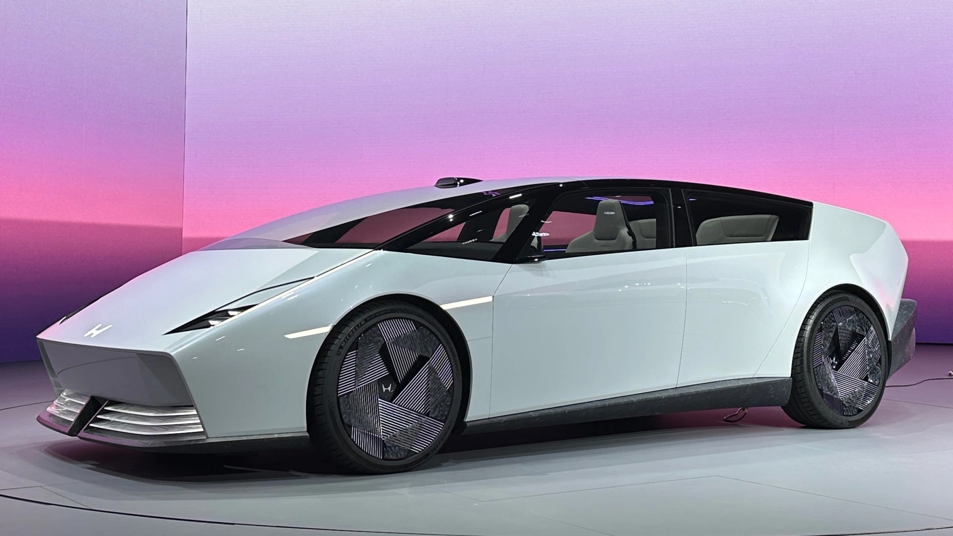 Hãng xe bán chạy tại Việt Nam hủy 3 dự án xe điện, từ bỏ kế hoạch xây nhà máy nhà máy 4.4 tỷ tại Mỹ - Ảnh 2.