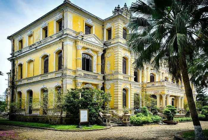 Vị hoàng đế gắn với con số đặc biệt: 13 tuổi lên ngôi, sở hữu 7 dinh thự từ Bắc đến Nam - Ảnh 4.