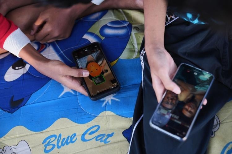 Quốc gia Đông Nam Á đầu tiên 'cấm cửa' mạng xã hội với 70 triệu trẻ em dưới 16 tuổi - Ảnh 1.