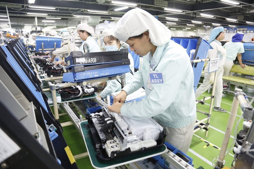 Nhóm máy vi tính, sản phẩm điện tử và linh kiện lần đầu tiên vượt mốc 10 tỷ USD trong một tháng