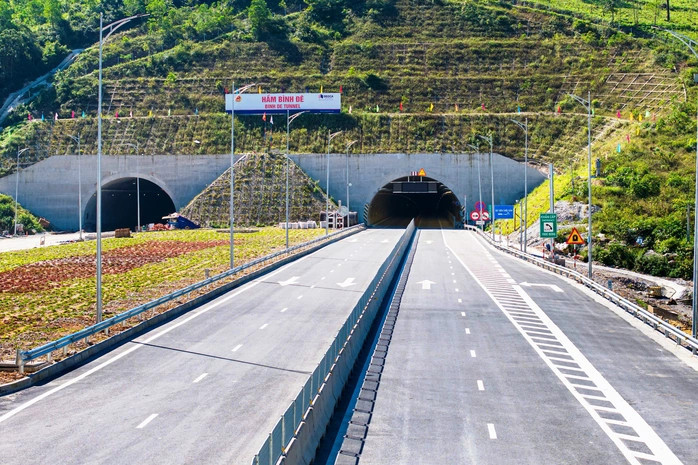 Chỉ 1 tháng nữa, Việt Nam sẽ thông xe loạt cao tốc trọng điểm- Ảnh 2. Chỉ 1 tháng nữa, Việt Nam sẽ thông xe loạt cao tốc trọng điểm- Ảnh 2.