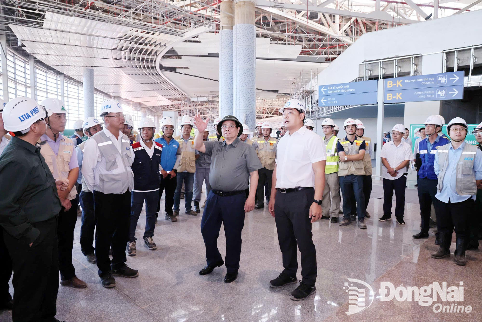 Siêu sân bay 16 tỷ USD lớn nhất Việt Nam sẽ 'về đích' trước quý III/2026- Ảnh 2. Siêu sân bay 16 tỷ USD lớn nhất Việt Nam sẽ 'về đích' trước quý III/2026- Ảnh 2.