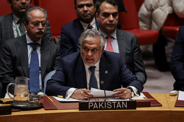 Ngoại trưởng Pakistan tới Trung Quốc bàn về tình hình Iran - Ảnh 1.