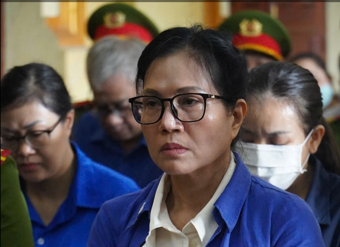 Cựu Tổng Giám đốc SJC xin xem xét lại việc nộp hơn 10.800 lượng vàng