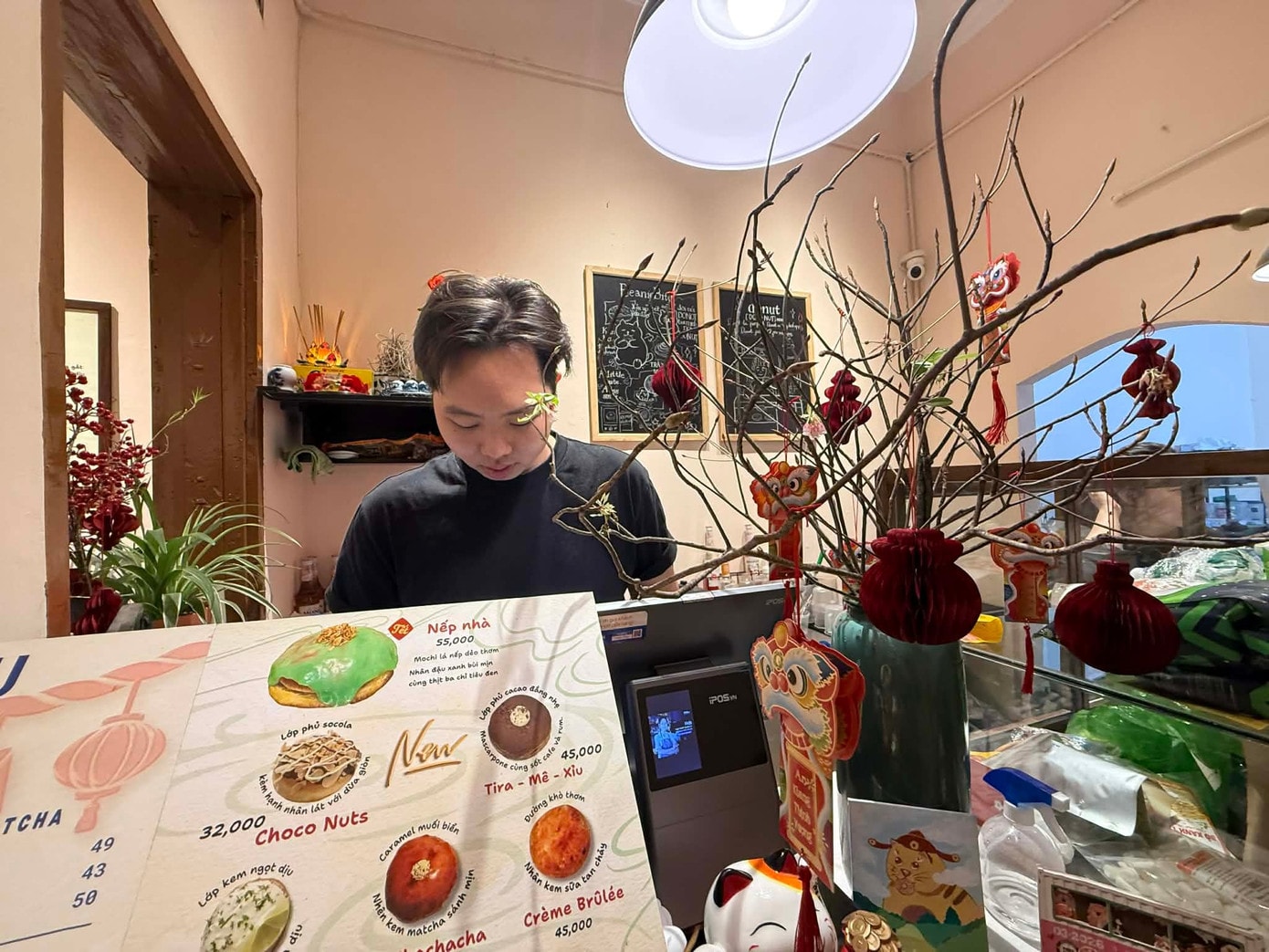 Giá xăng dầu giảm, vì sao dịch vụ ăn uống 'đua' tăng? - Ảnh 3.