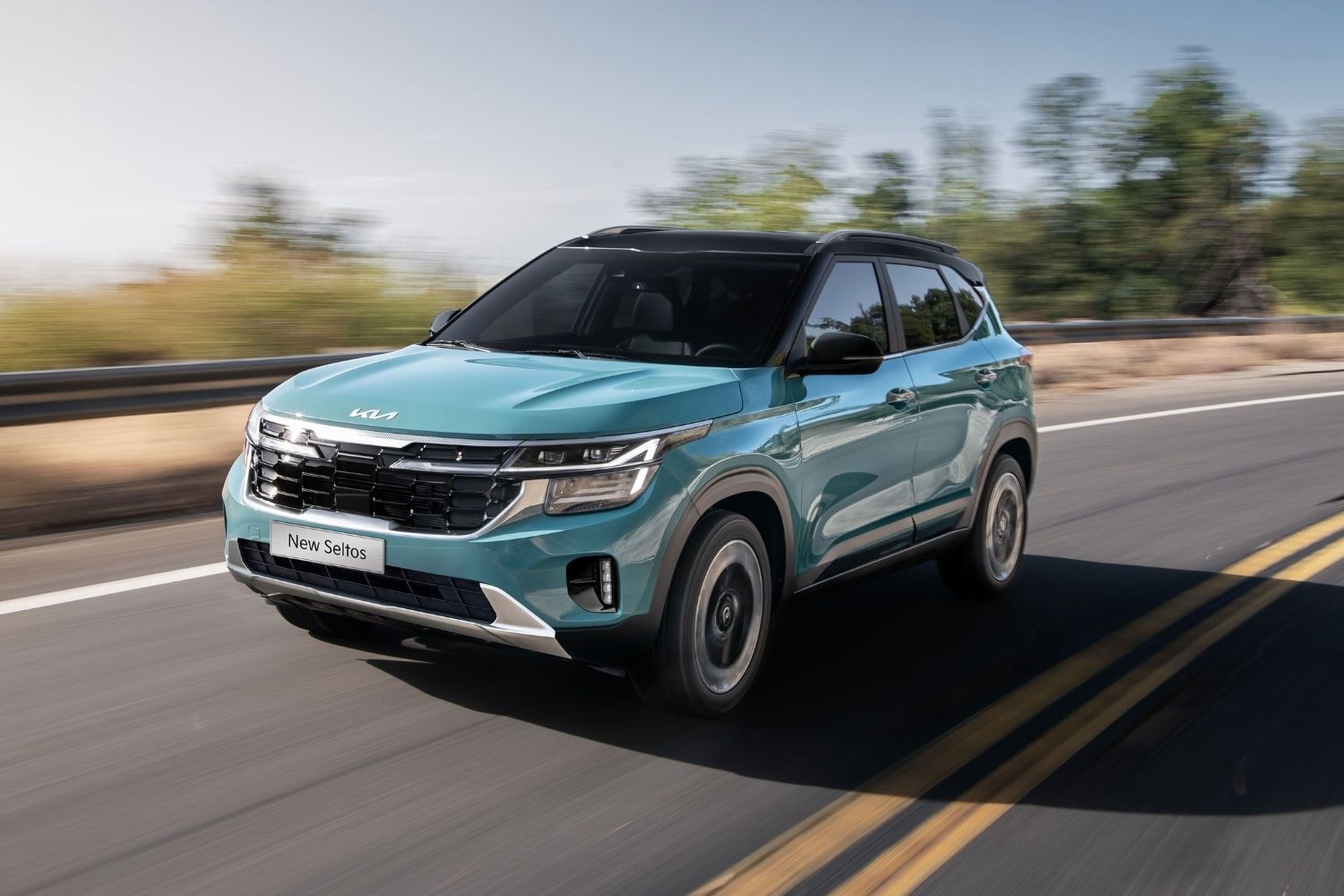 Giữa vòng vây đối thủ gắt gao hãng xe Hàn Quốc tung biến thể Kia Seltos mới: Thêm công nghệ để giữ thị phần