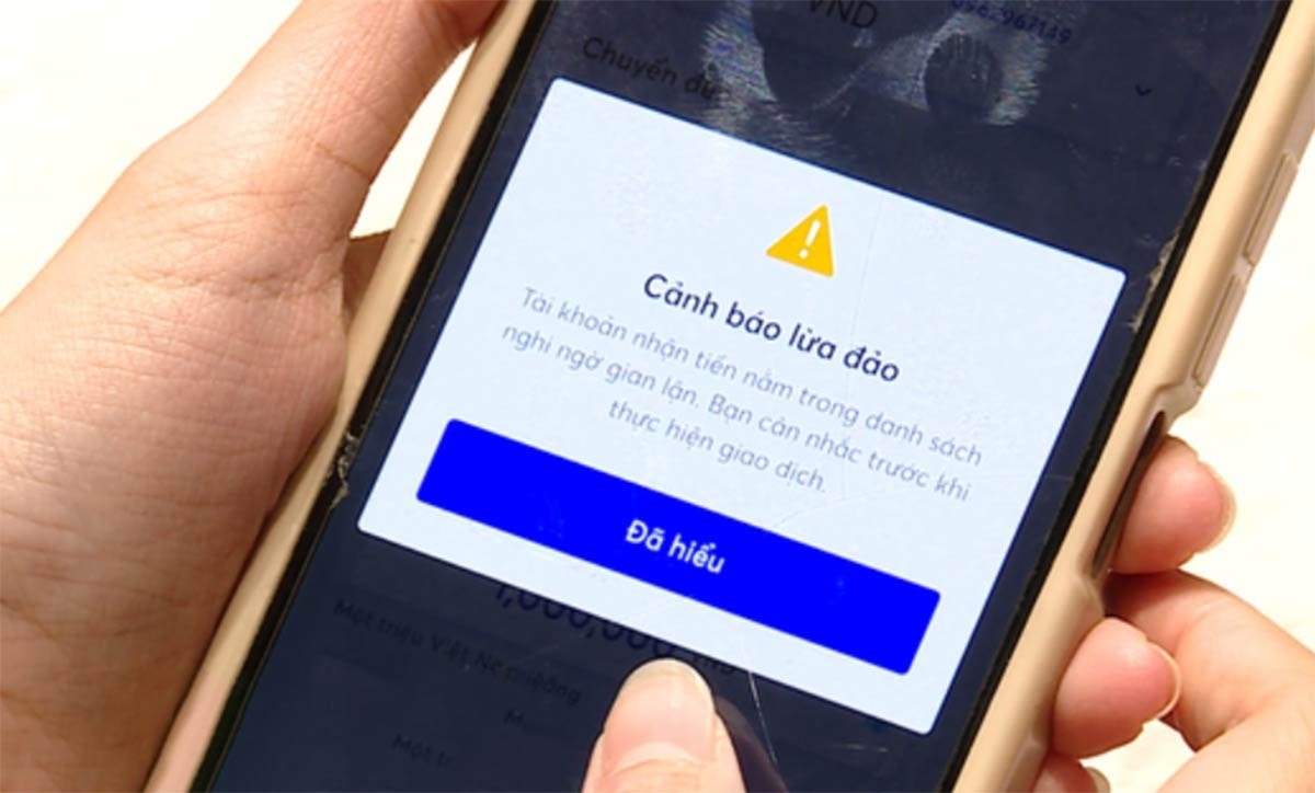 Chặn gần 4.000 tỷ đồng giao dịch ngân hàng sau cảnh báo - Ảnh 1.