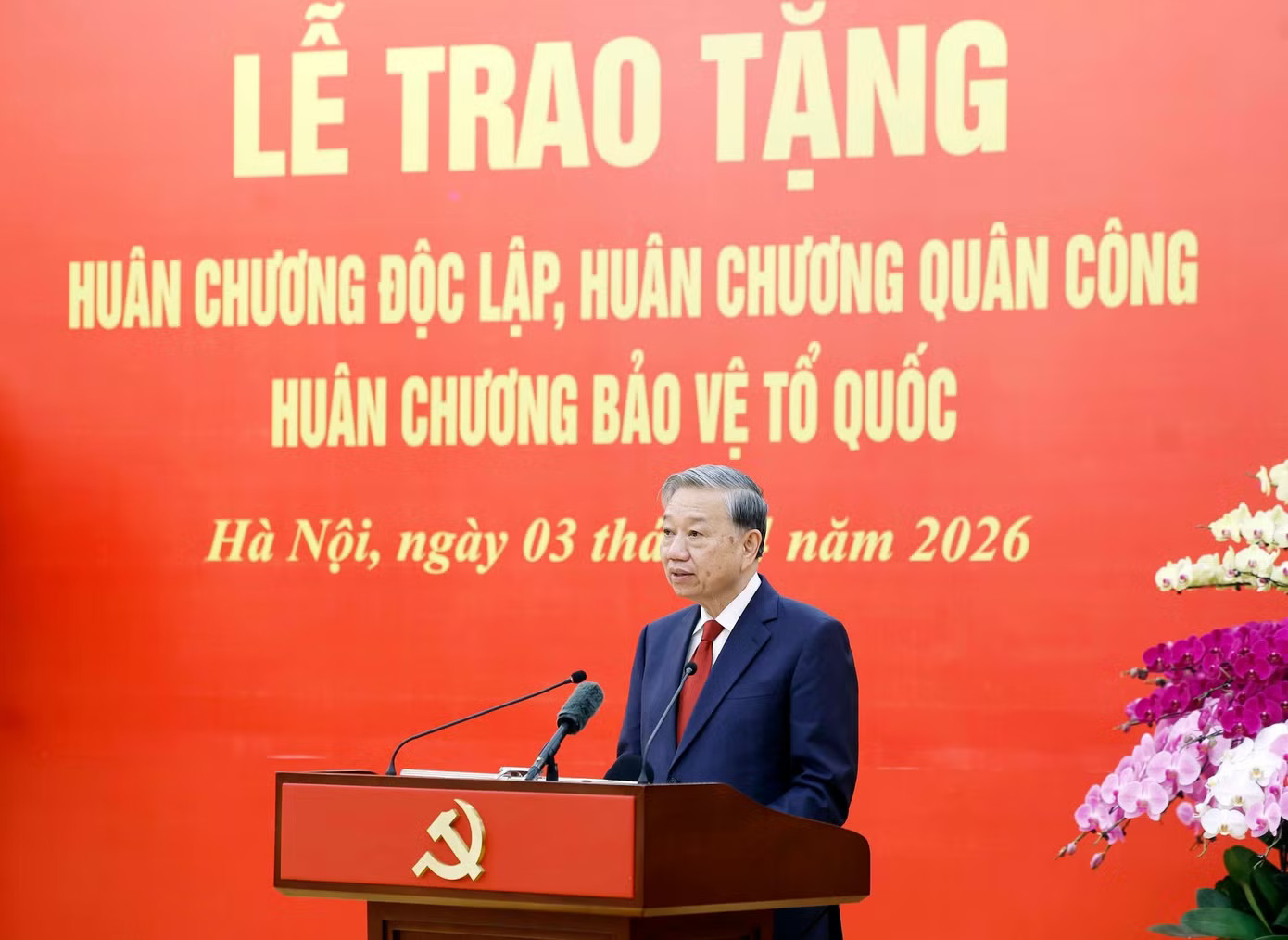 Chủ tịch nước Lương Cường, Thủ tướng Phạm Minh Chính, Bộ trưởng Phan Văn Giang nhận Huân chương cao quý - Ảnh 4.