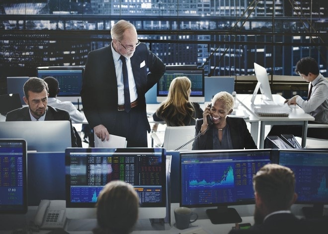 Khối ngoại trở lại bán ròng gần 1.600 tỷ, tâm điểm một mã VN30