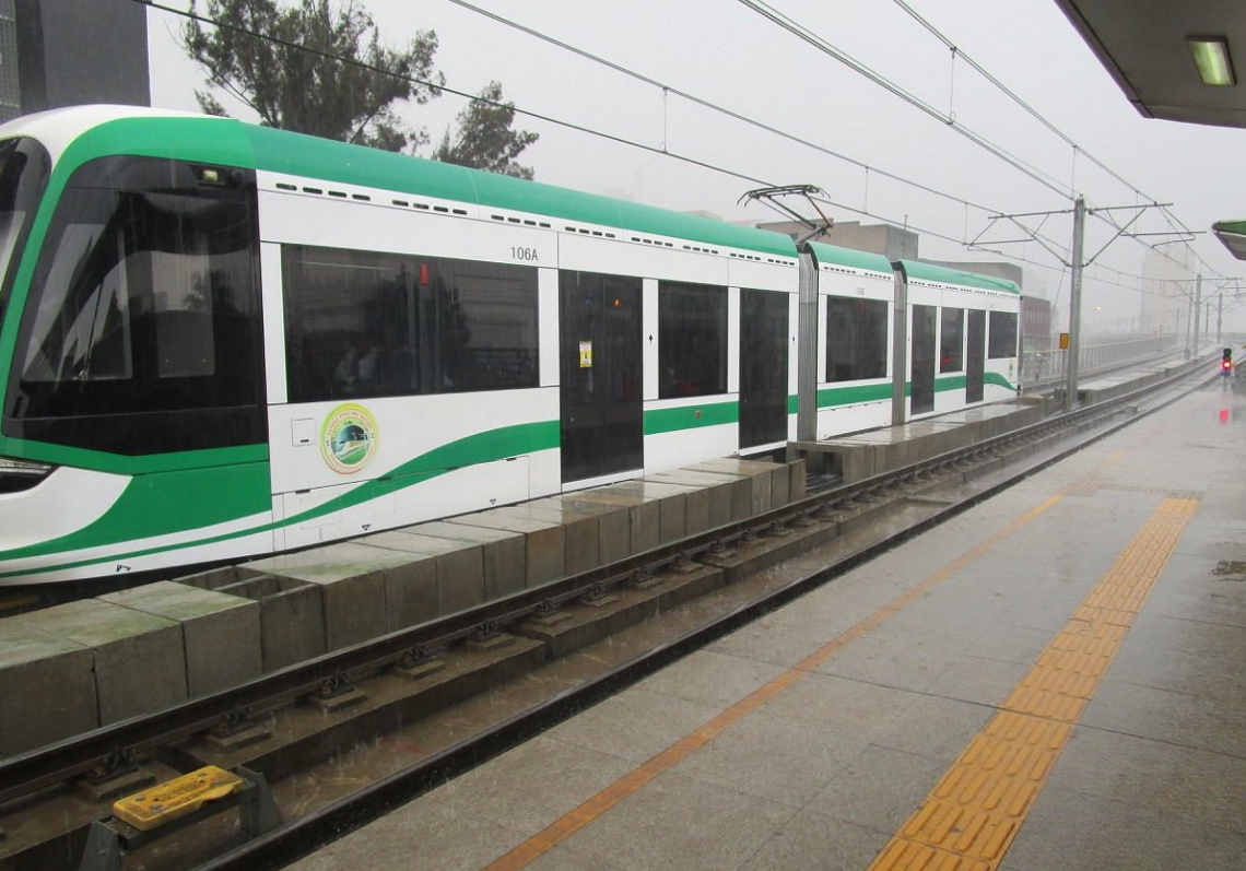 Chọn nhà thầu Trung Quốc, tuyến metro trị giá 12.500 tỷ đồng xuống cấp không phanh, chỉ còn 1/3 đoàn tàu hoạt động