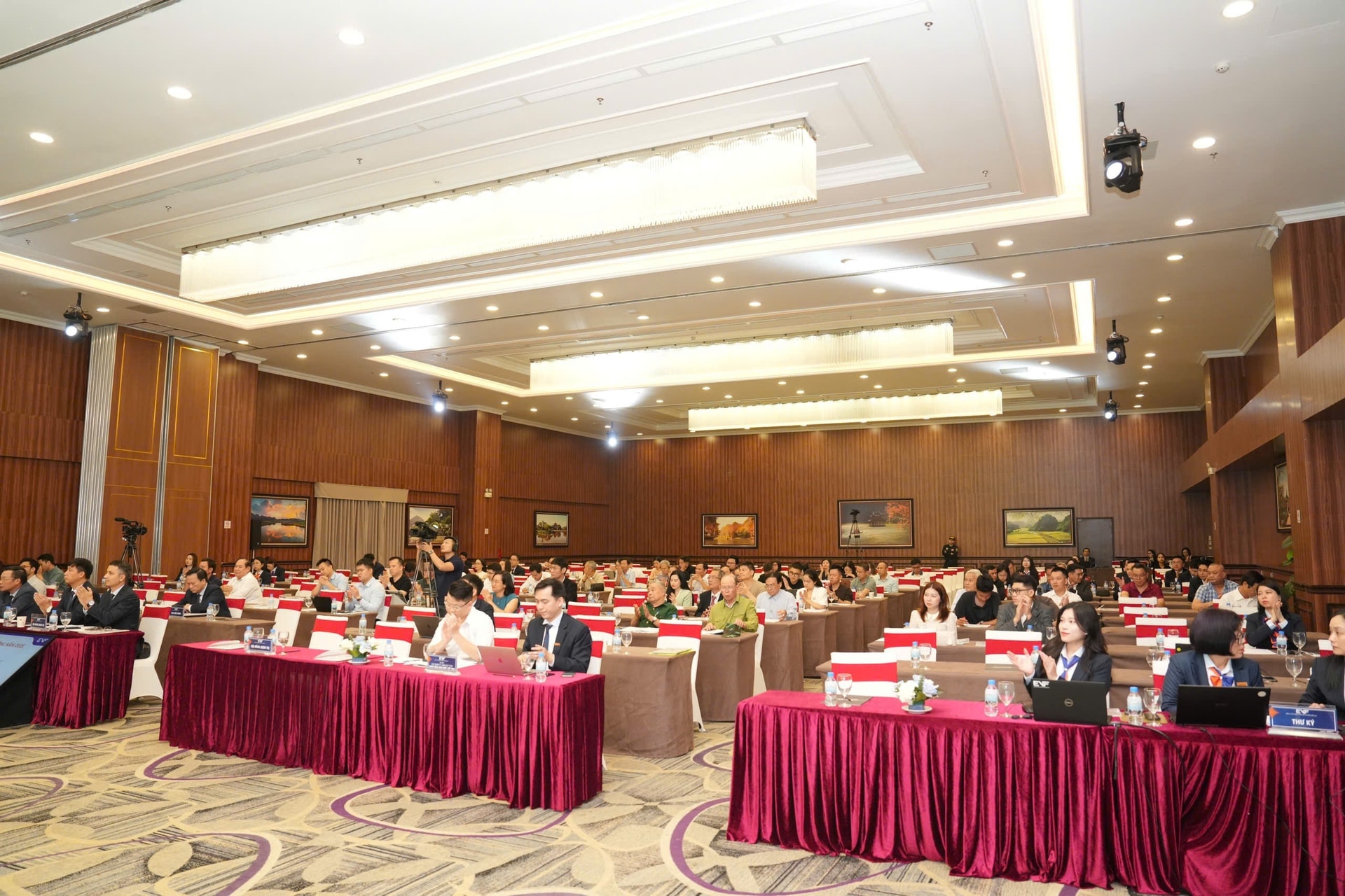 EVF tổ chức thành công Đại hội đồng Cổ đông Thường niên năm 2026 - Ảnh 1.