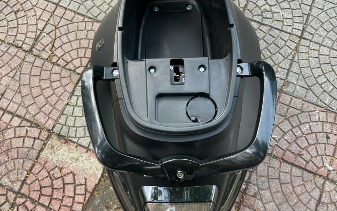 cop-vespa-1.jpg