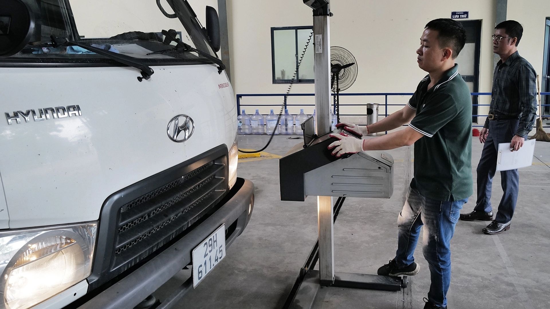 Từ 1/1/2027, ô tô tham gia giao thông không phải làm điều này, các chủ xe lưu ý