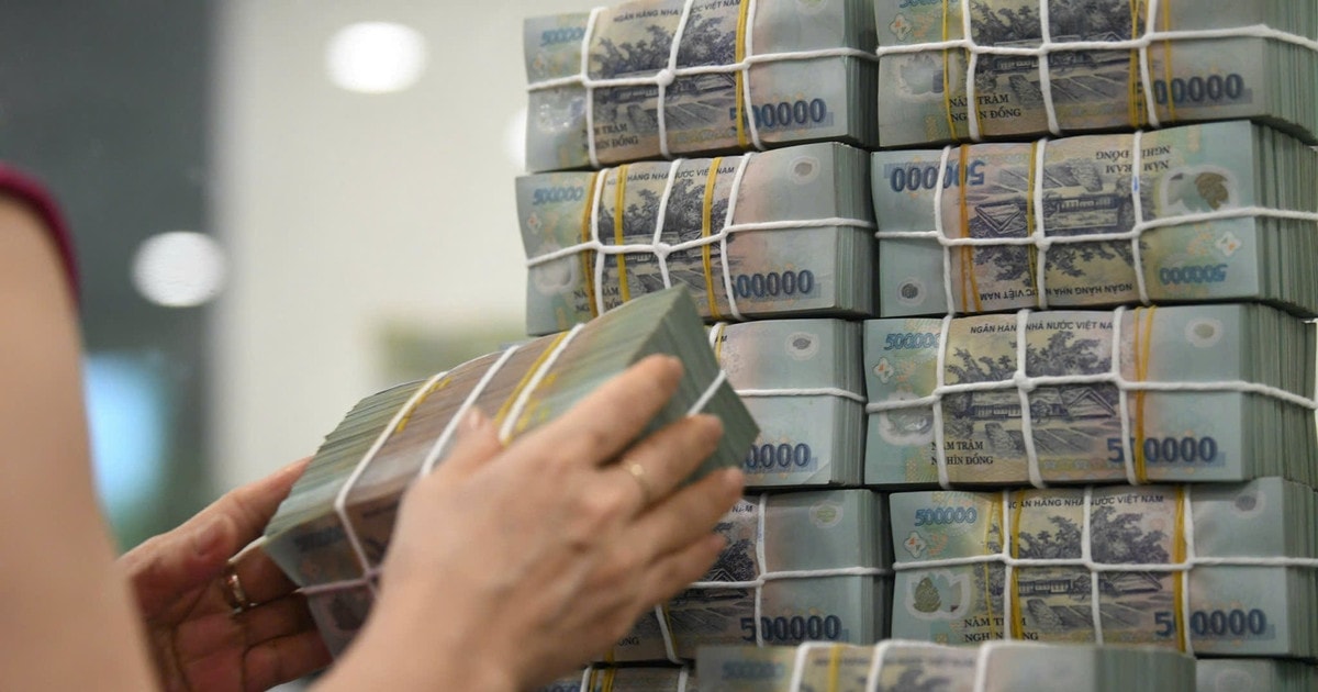 Thủ tướng yêu cầu 'hạ nhiệt' lãi suất ngân hàng