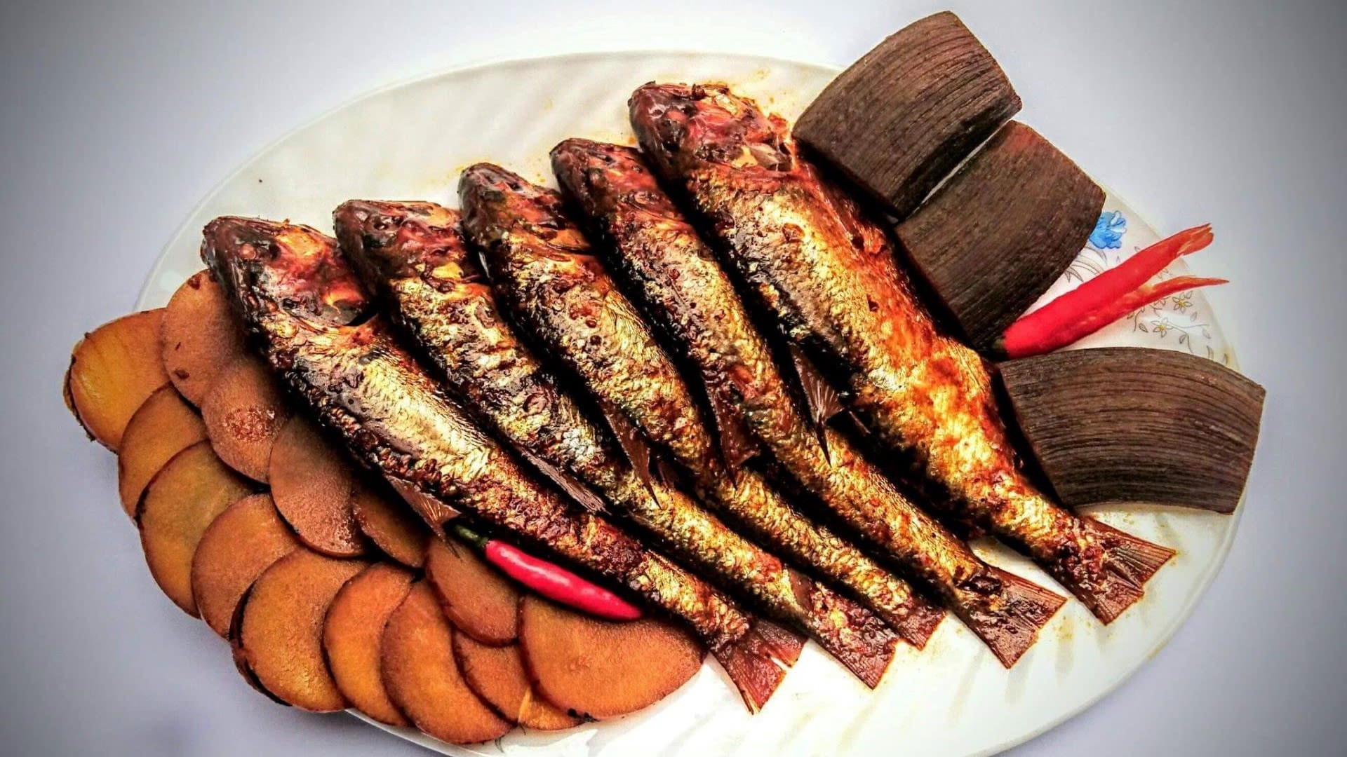Việt Nam có 2 loại cá bán phổ biến tại chợ, được chuyên gia Mỹ đánh giá là ‘tốt nhất thế giới’, có loại còn giàu omega-3 hơn cá hồi, cá ngừ - Ảnh 1.
