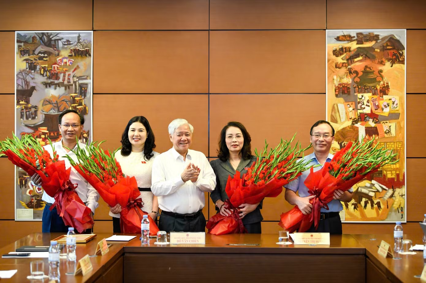 Tổ chức thành công Kỳ họp thứ Nhất, mở đầu nhiệm kỳ với khí thế mới - Ảnh 3.